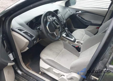 2014 Ford Focus Se z USA, uszkodzony, nr VIN 1FADP3F27EL298565